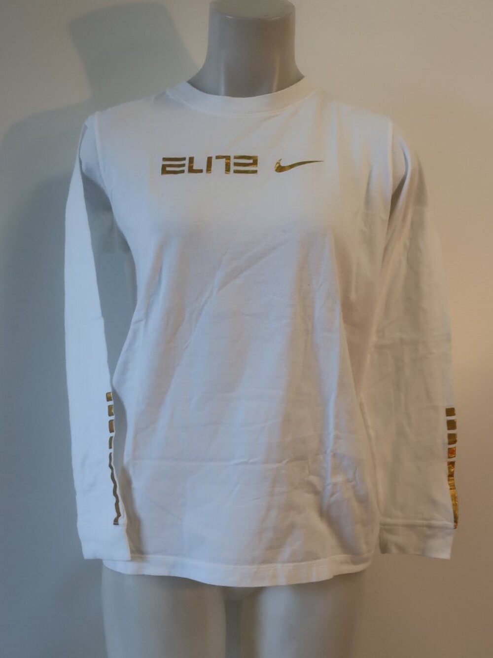 Boys The Nike Tee White Gold (Item- 46) Elite Graphic Long Sleeve T-Shirt XL